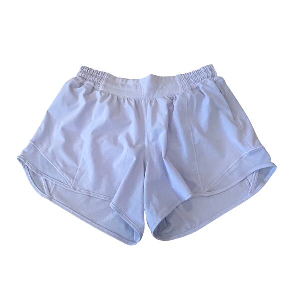 Lululemon Light Purple Hotty Hot High-Rise Lined Short Womens Size 6 - Picture 1 of 4
